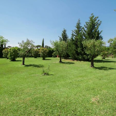 Villa Locazione Turistica Trilocale Orentano Esterno foto