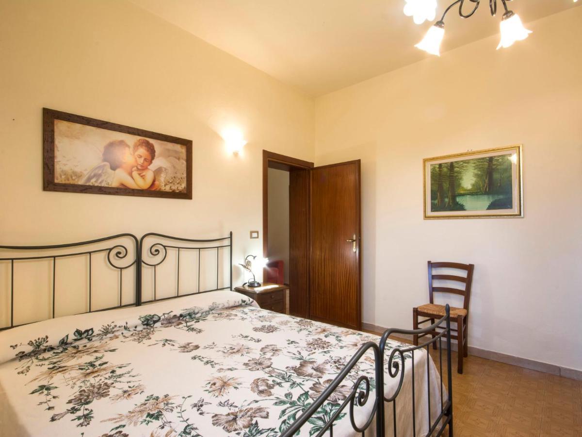 Villa Locazione Turistica Trilocale Orentano Esterno foto