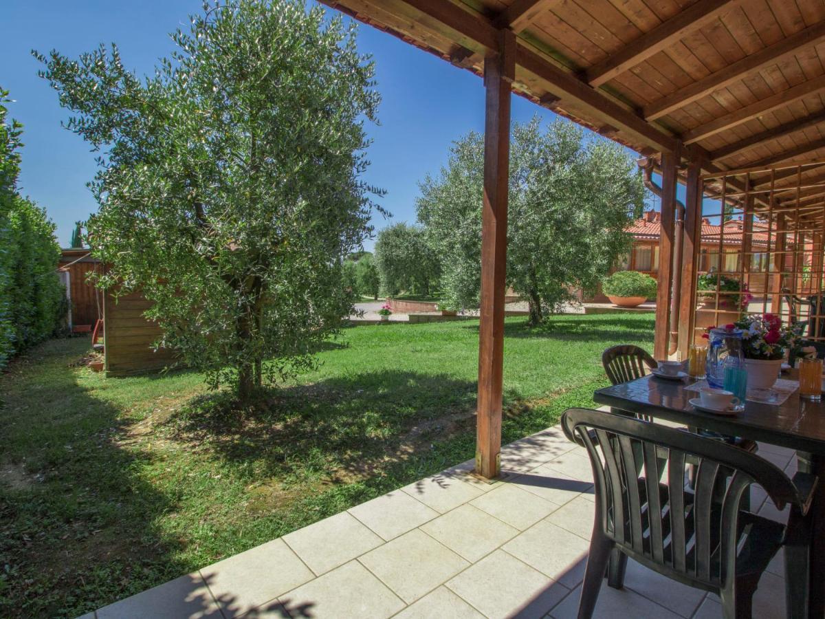 Villa Locazione Turistica Trilocale Orentano Esterno foto