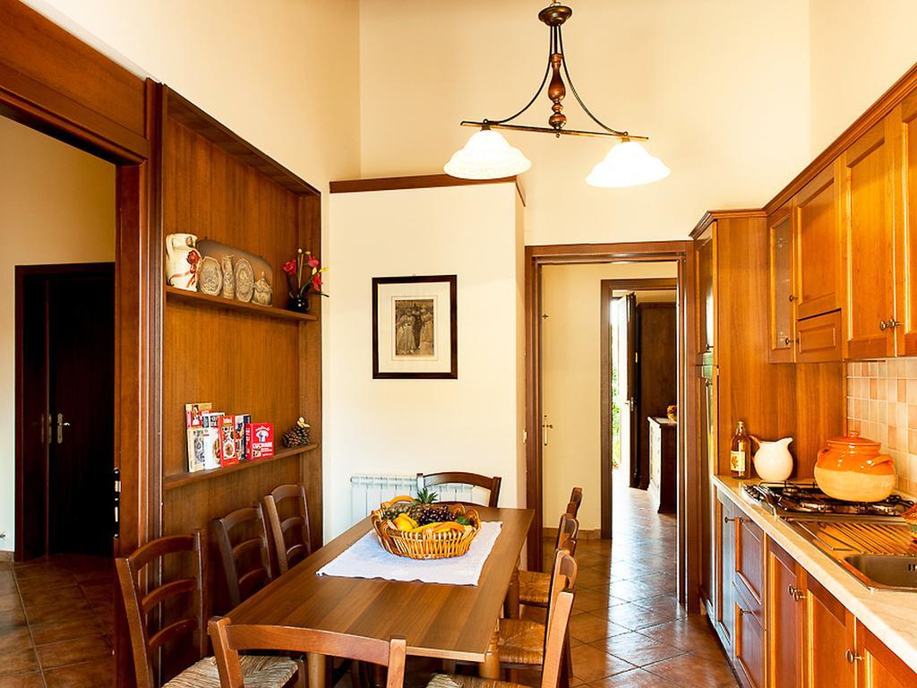 Villa Locazione Turistica Trilocale Orentano Esterno foto